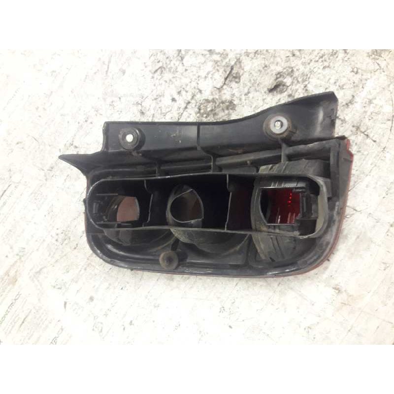 Recambio de piloto trasero derecho para nissan micra (k12e) acenta referencia OEM IAM - Rojo 3