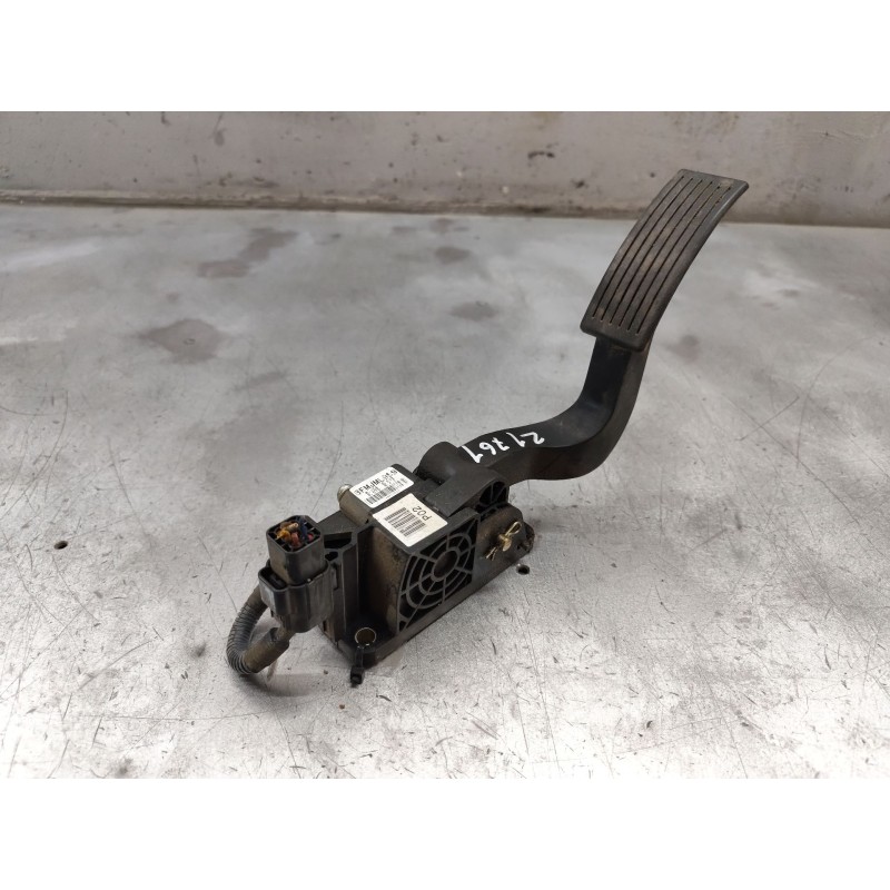 Recambio de potenciometro pedal para hyundai accent (mc) gl referencia OEM IAM 01540833 - Blanco 2