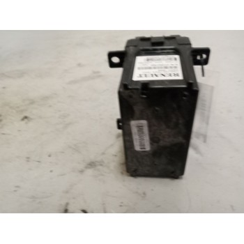 Recambio de modulo electronico para renault premium distribution referencia OEM IAM 7421067824 CENTRALITA VECU 