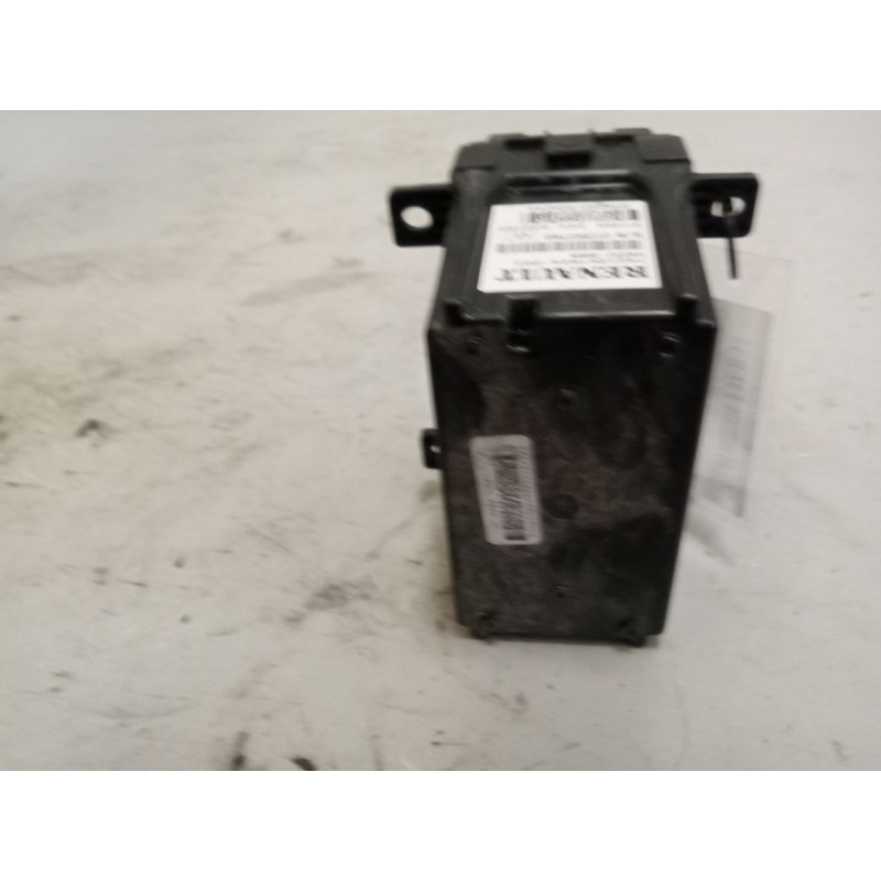 Recambio de modulo electronico para renault premium distribution referencia OEM IAM 7421067824 CENTRALITA VECU - Blanco 2