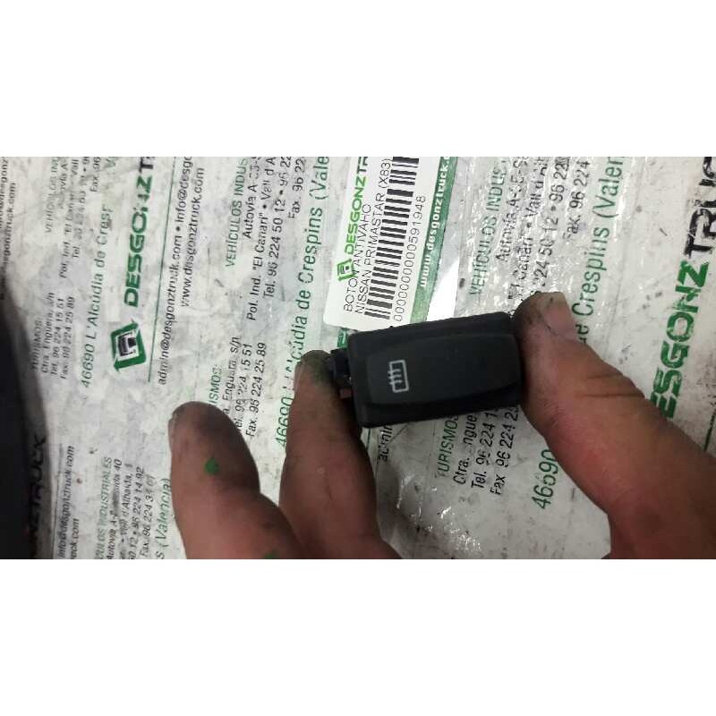 Recambio de boton antivaho para nissan primastar (x83) avantour 7 asientos, batalla corta 2,76t referencia OEM IAM 26488 - Blanco