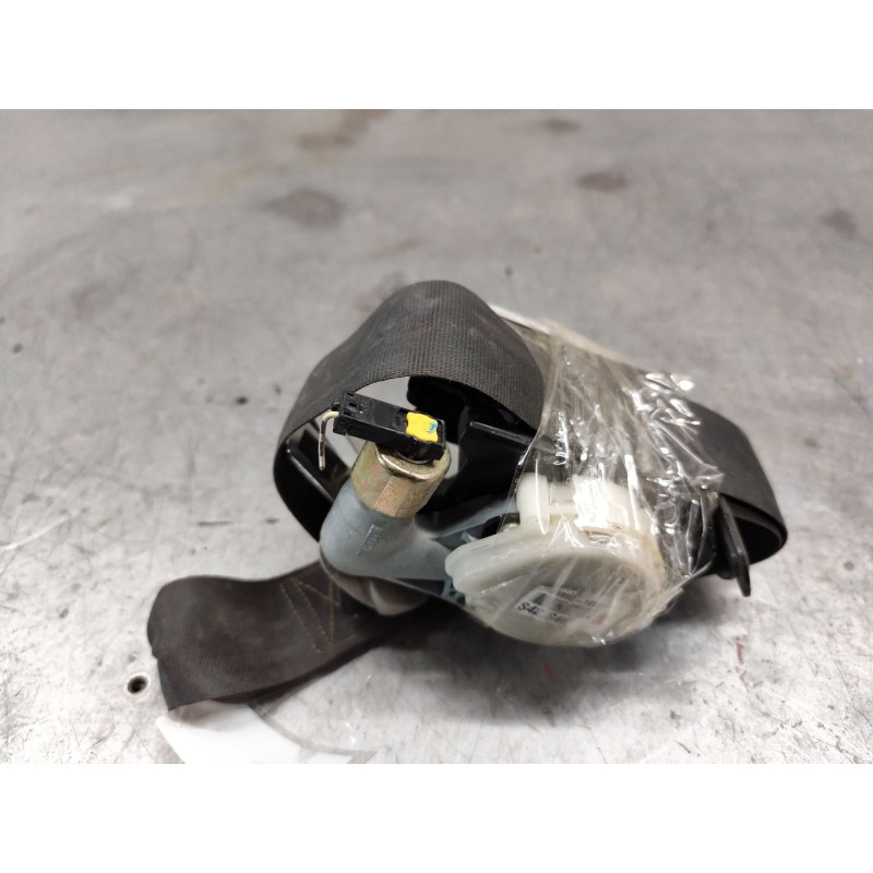 Recambio de cinturon seguridad delantero derecho para hyundai accent (mc) gl referencia OEM IAM 888801E030 - Blanco 4