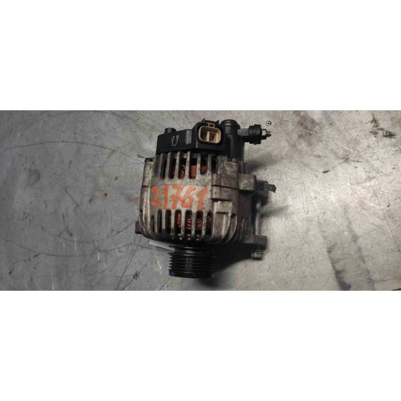 Recambio de alternador para hyundai accent (mc) gl referencia OEM IAM 373002A110 - Blanco 2
