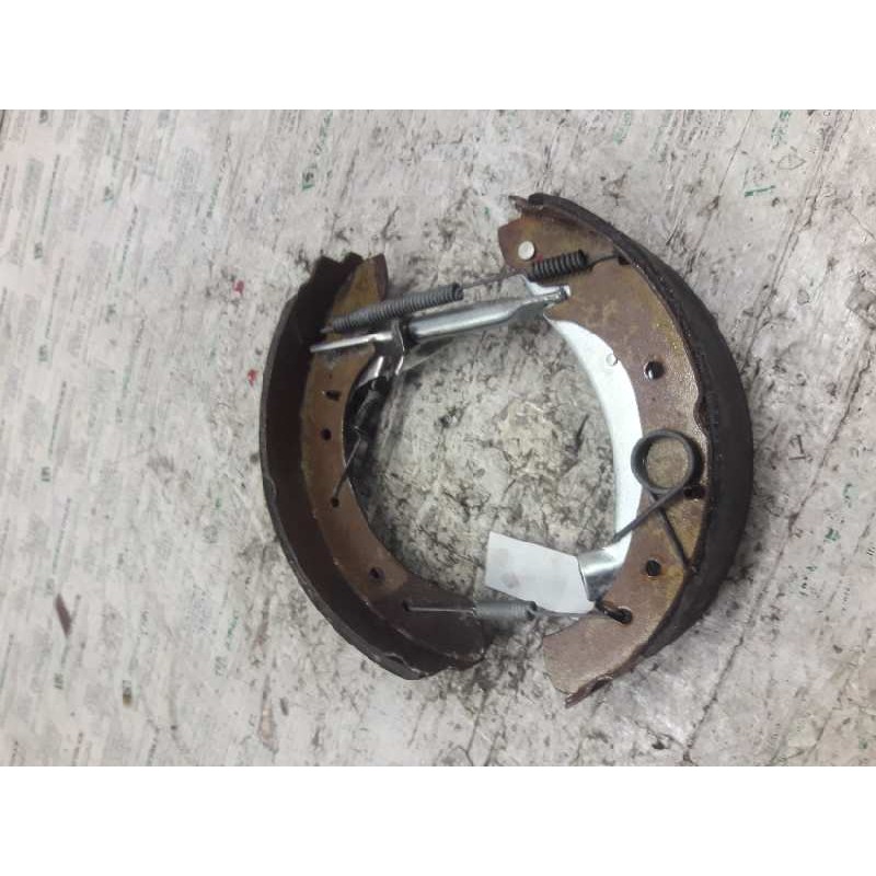 Recambio de zapatas de freno traseras para fiat ducato caja cerrada (desde 03.94) d 2,8   batalla 2850 referencia OEM IAM  DEREC - Blanco 3