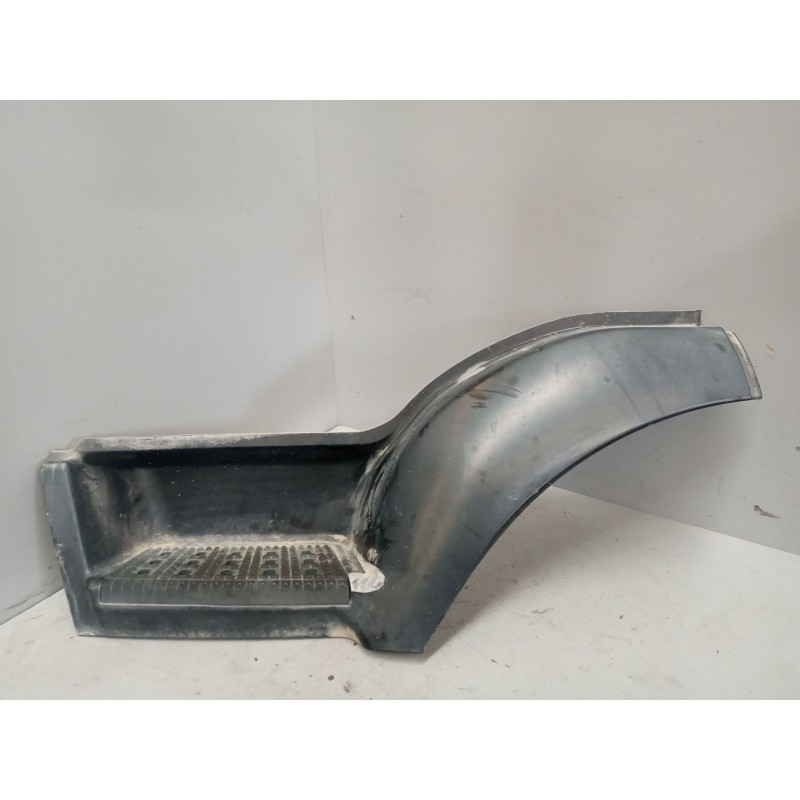 Recambio de paso rueda delantero izquierdo para iveco stralis (ad/at) 10.3 diesel referencia OEM IAM 504211389  