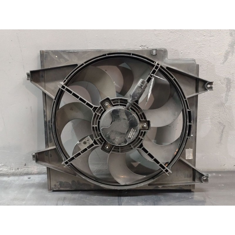 Recambio de electroventilador para kia carens 2.0 crdi ex monovolumen referencia OEM IAM a00514500 - Azul 2