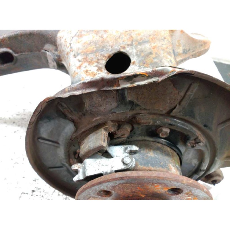 Recambio de mangueta trasera derecha para mercedes-benz vito (w638) combi 110 cdi (638.194) referencia OEM IAM - Blanco 2