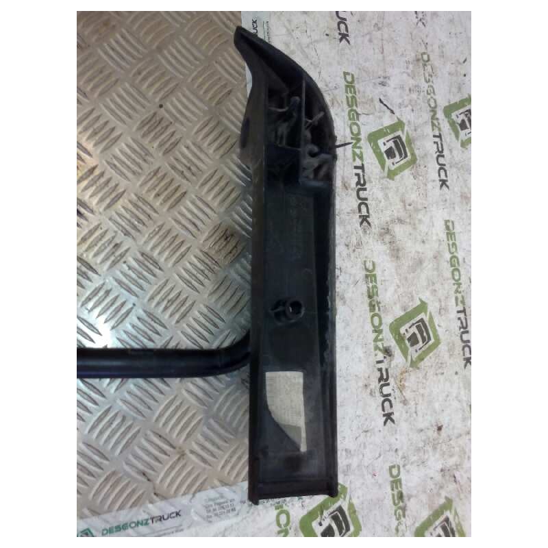 Recambio de brazo retrovisor derecho para renault premium route 2006 fas 4x2 larga distancia referencia OEM IAM 5