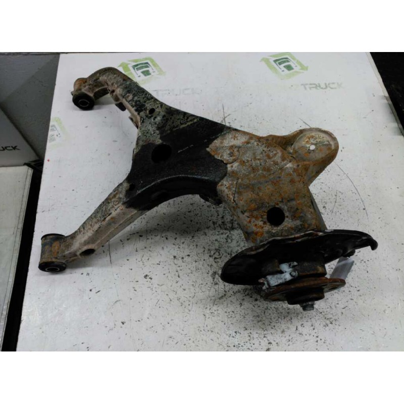 Recambio de mangueta trasera derecha para mercedes-benz vito (w638) combi 110 cdi (638.194) referencia OEM IAM - Blanco 4