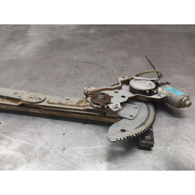 Recambio de elevalunas delantero derecho para kia carens 2.0 crdi ex monovolumen referencia OEM IAM XH004P0 - Azul 3