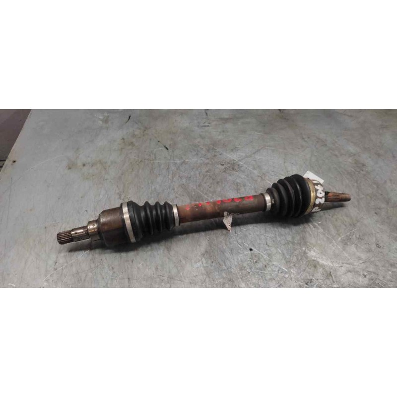 Recambio de transmision delantera izquierda para peugeot 206 berlina xs referencia OEM IAM  24CM MANGUETA Y CAMBIO 2