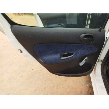 peugeot 206 4-trg. del año 2001