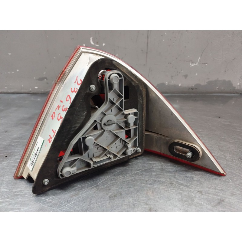 Recambio de piloto trasero izquierdo para citroën xsara berlina 2.0 hdi 66kw premier referencia OEM IAM 2
