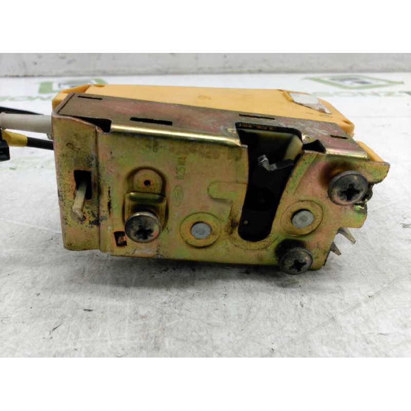 Recambio de cerradura puerta trasera derecha para ford orion celebration referencia OEM IAM 6894356 3