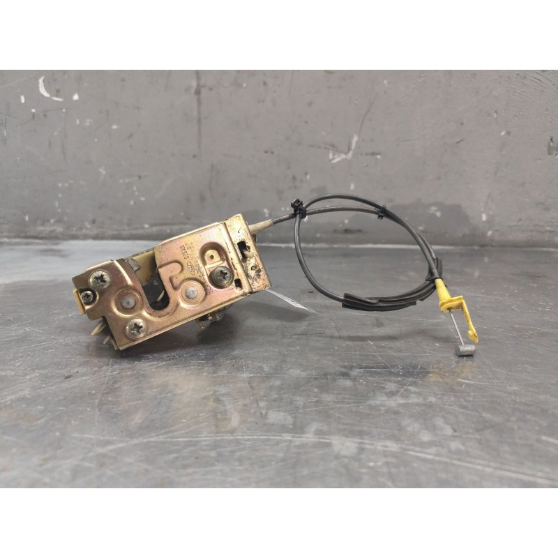 Recambio de cerradura puerta trasera izquierda para ford orion celebration referencia OEM IAM 6894358  