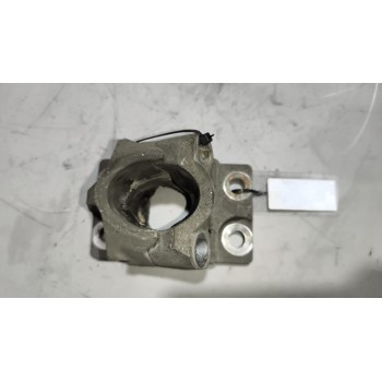 Recambio de soporte guardabarros trasero para renault magnum ab diesel referencia OEM IAM 21213203 21213202 