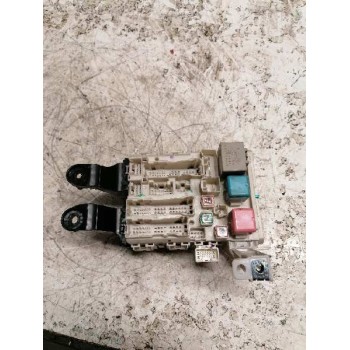 Recambio de caja reles / fusibles para toyota corolla (e15) high referencia OEM IAM 8273012390  