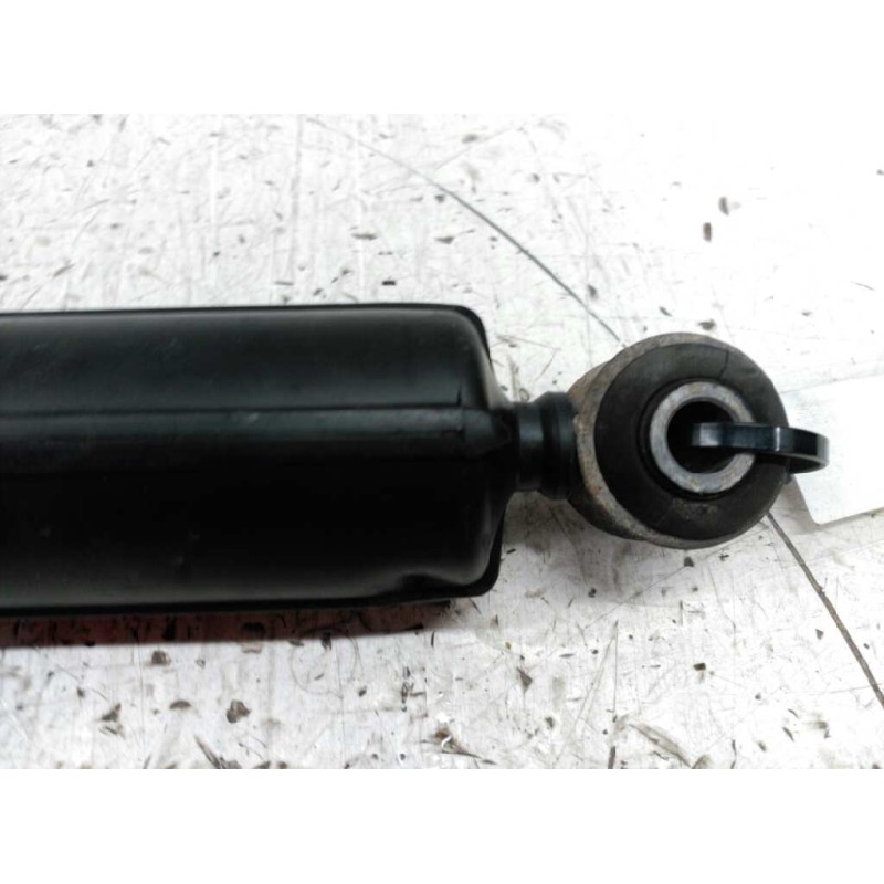 Recambio de amortiguador trasero izquierdo para opel movano referencia OEM IAM 8200024935D - Blanco 3