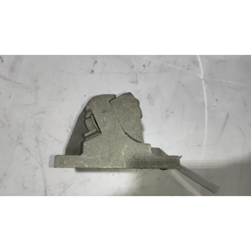 Recambio de soporte guardabarros trasero para renault magnum ab diesel referencia OEM IAM 21213203 21213202 - Blanco 7
