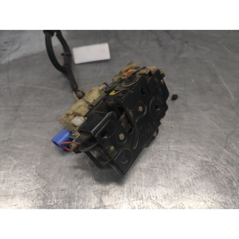 Recambio de cerradura puerta trasera derecha para seat ibiza iii (6l1) 1.4 16v referencia OEM IAM 3B4839016AG  6 PINS