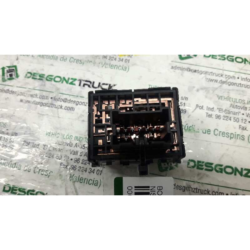 Recambio de boton regulacion retrovisores para nissan x-trail (t30) comfort referencia OEM IAM 2