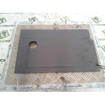 MOLDURA TRASERA CABINA DERECHA 