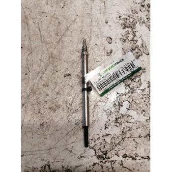 Recambio de calentadores para nissan interstar mod. 04 (x70) 2.5 dci diesel cat referencia OEM IAM 0250202128  