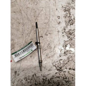 Recambio de calentadores para nissan interstar mod. 04 (x70) 2.5 dci diesel cat referencia OEM IAM 0250202128  