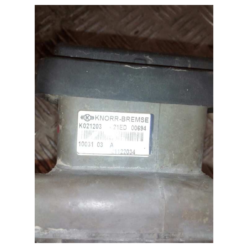 Recambio de valvula aire para renault magnum ab 2005 cabina adel.tractor semirr. gv  4x2 4xx.18 gran espacio referencia OEM IAM - Blanco 2