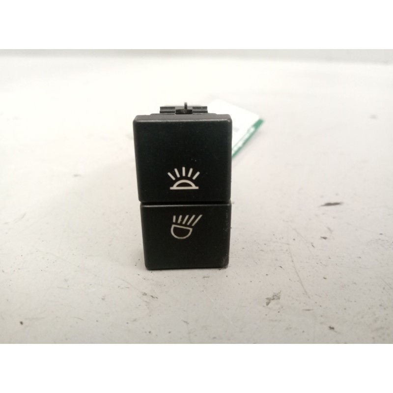 Recambio de interruptor para iveco stralis (as) 11.1 diesel referencia OEM IAM 5802083279 BOTON LUCES 