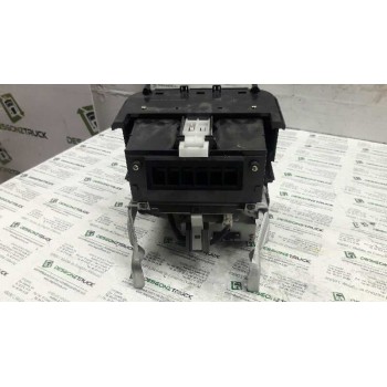 Recambio de cenicero para nissan x-trail (t30) comfort referencia OEM IAM 68108EQ400  