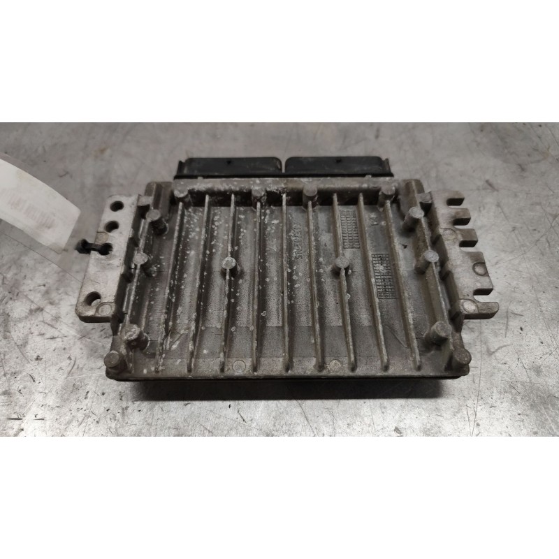 Recambio de centralita motor uce para renault laguna (b56) 1.8 16v rt referencia OEM IAM 7700114969  7700110471 - Blanco 2