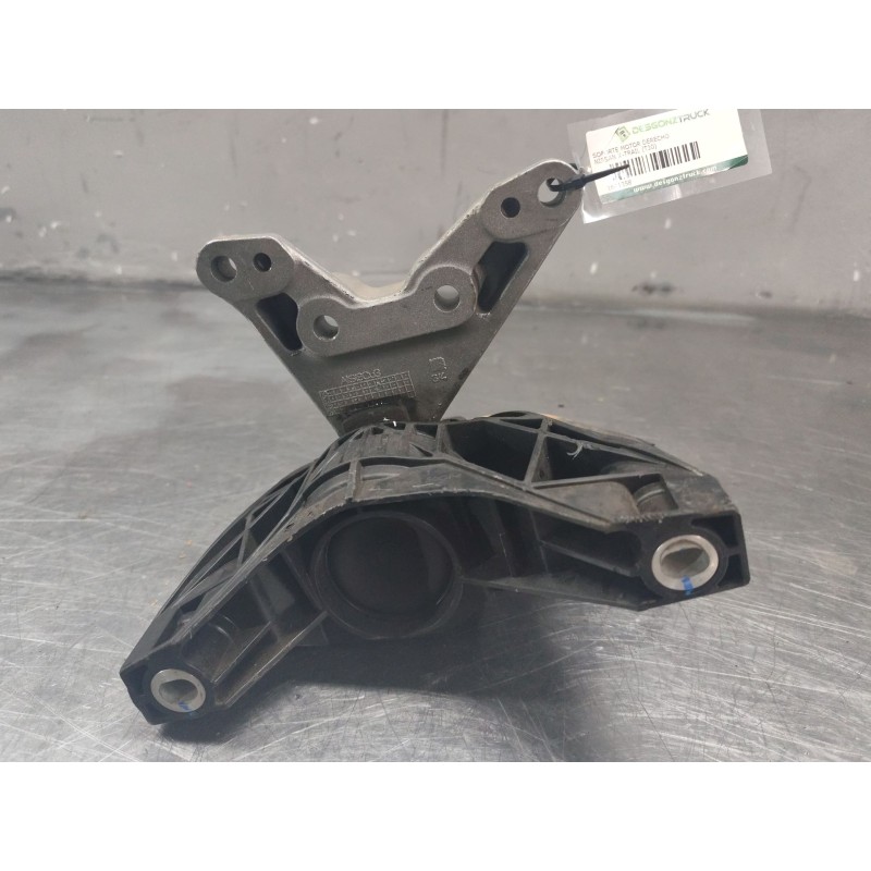 Recambio de soporte motor derecho para nissan x-trail (t30) comfort referencia OEM IAM   