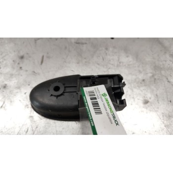 Recambio de maneta interior trasera izquierda para toyota yaris 1.0 cat referencia OEM IAM   