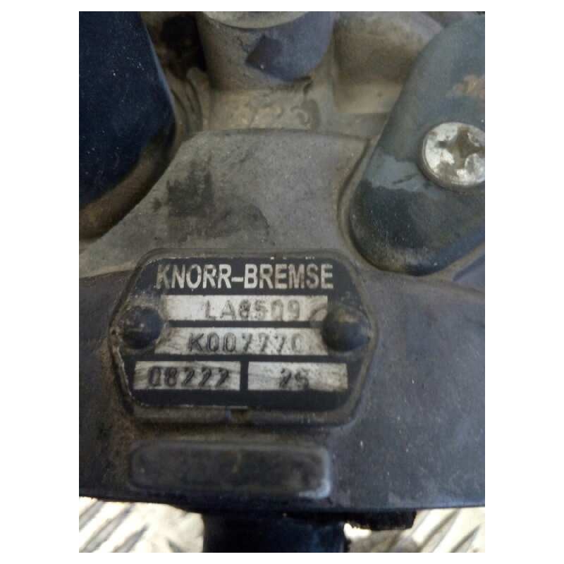 Recambio de valvula aire para iveco eurostar (ld) fsa  (ld 440 e 52 4x2) gran espacio referencia OEM IAM  K007770 - Rojo 2