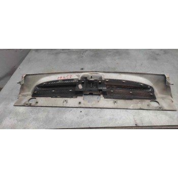 Recambio de rejilla delantera central para peugeot partner (s2) combi plus referencia OEM IAM   
