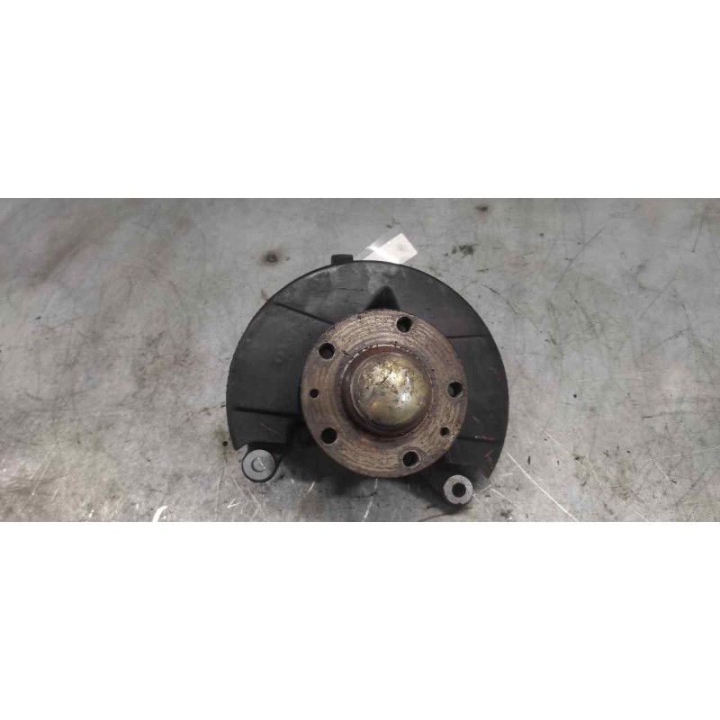 Recambio de mangueta delantera derecha para iveco daily combi 35 - s 12 combi referencia OEM IAM - Blanco 2