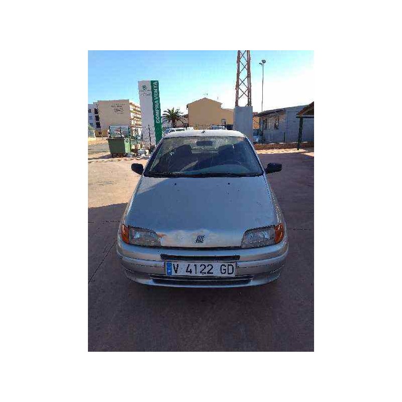 FIAT PUNTO BERLINA (176)