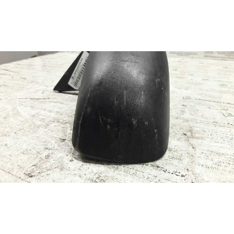 Recambio de retrovisor derecho para ford fiesta berlina xri referencia OEM IAM 07L2A MANUAL 4
