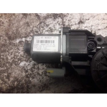 Recambio de motor elevalunas trasero izquierdo para hyundai i30 referencia OEM IAM 834502R000FD 2 PINS 