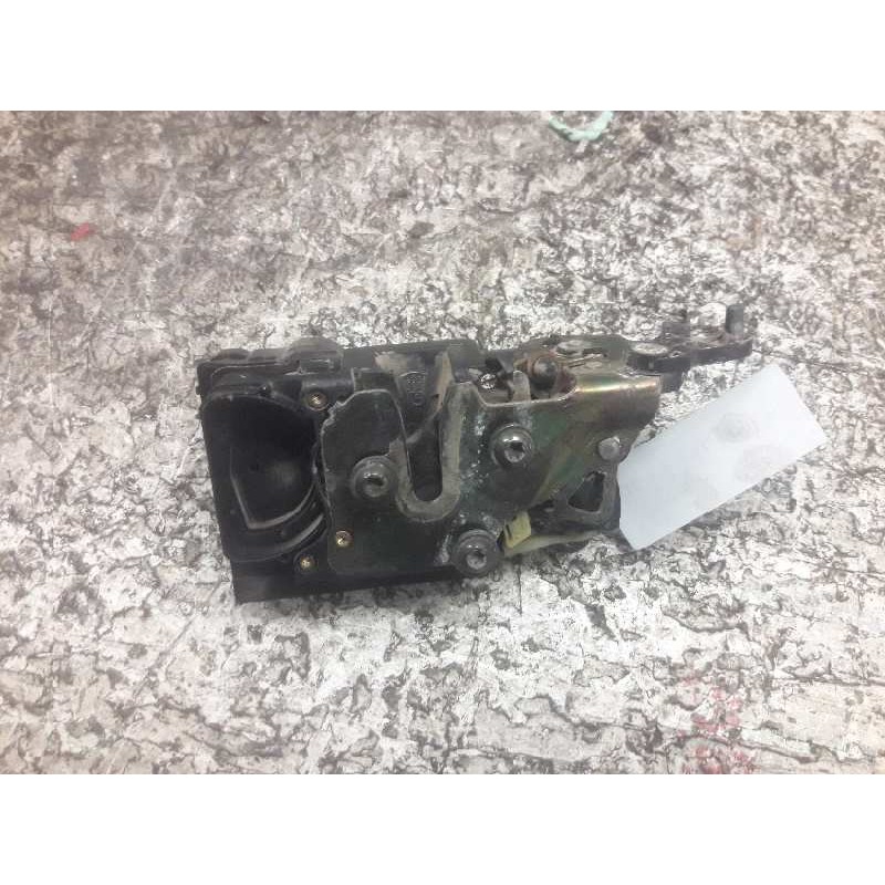 Recambio de cerradura puerta trasera izquierda para chevrolet blazer (neu) 4wd lux automático referencia OEM IAM 16637561 04899B