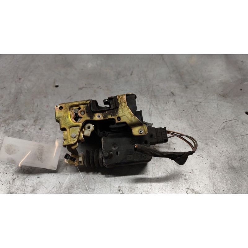 Recambio de cerradura puerta delantera derecha para renault laguna (b56) 1.8 16v rt referencia OEM IAM - Blanco 2
