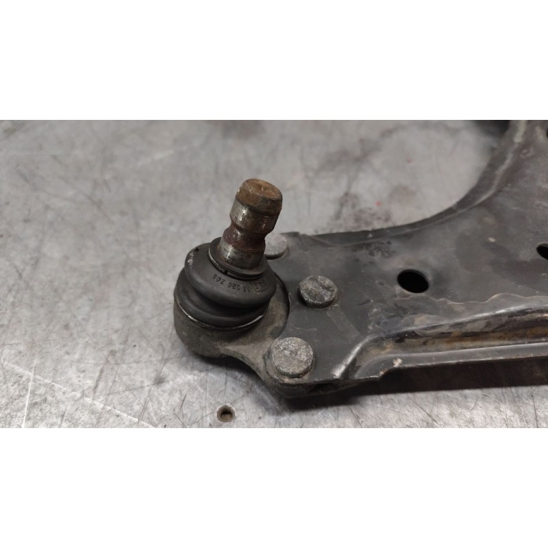 Recambio de brazo suspension inferior delantero derecho para opel vectra b berlina básico referencia OEM IAM 3