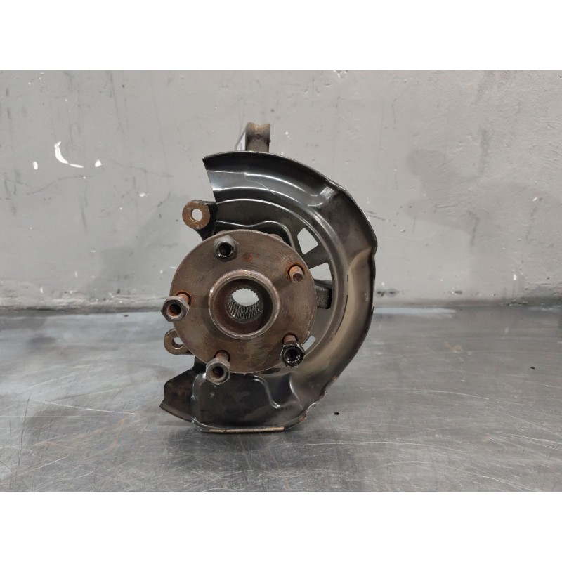 Recambio de mangueta delantera izquierda para toyota corolla (e15) high referencia OEM IAM   