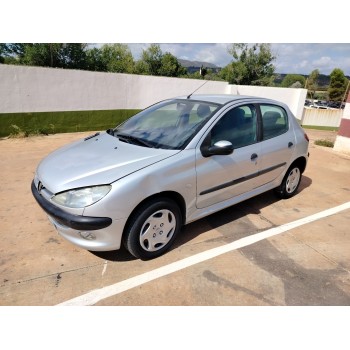 peugeot 206 berlina del año 2002