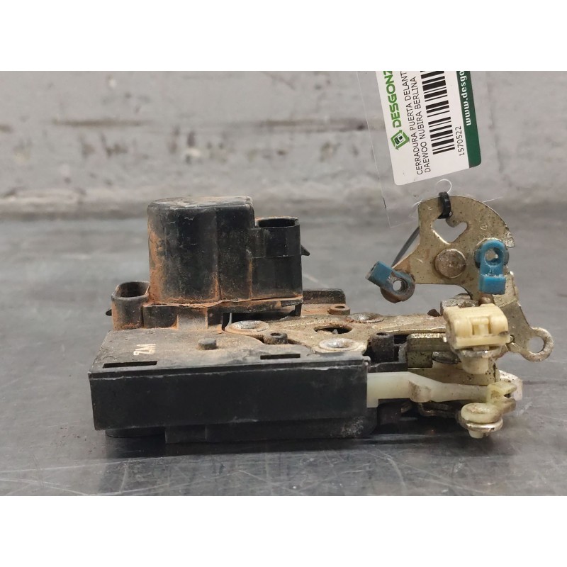 Recambio de cerradura puerta delantera derecha para daewoo nubira berlina 2.0 cat referencia OEM IAM   