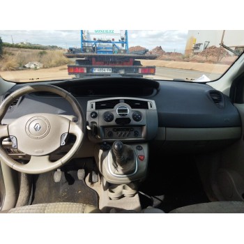 renault scenic ii del año 2004