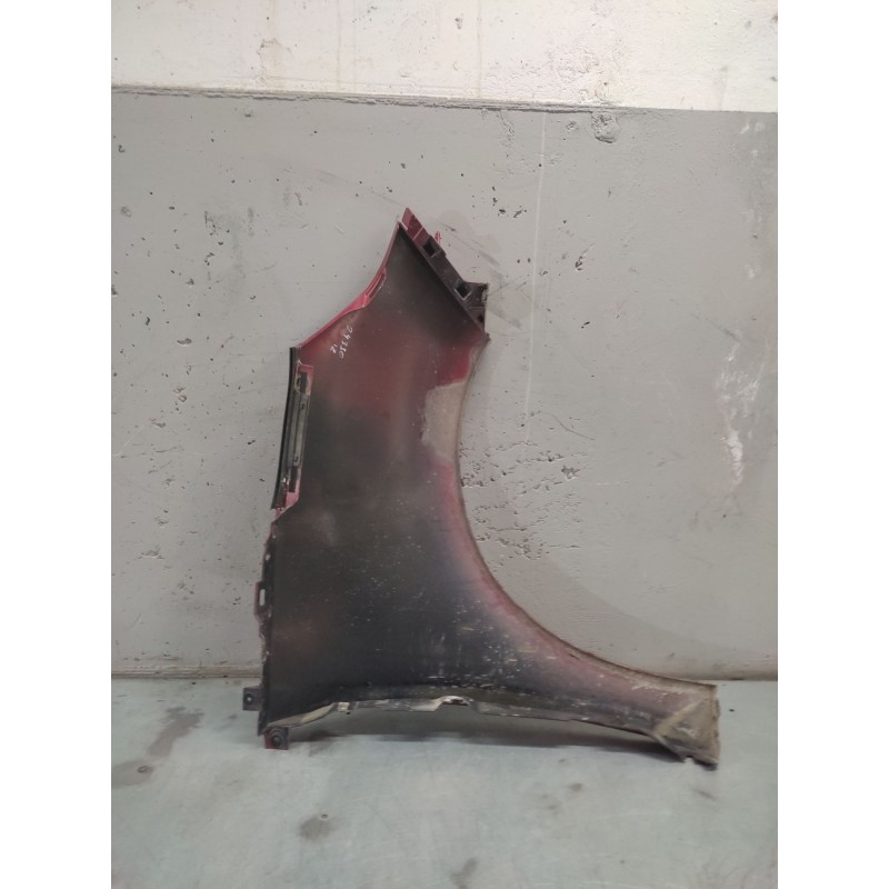 Recambio de aleta delantera izquierda para renault grand scénic iii (jz0/1_) 1.5 dci referencia OEM IAM - Granate 2