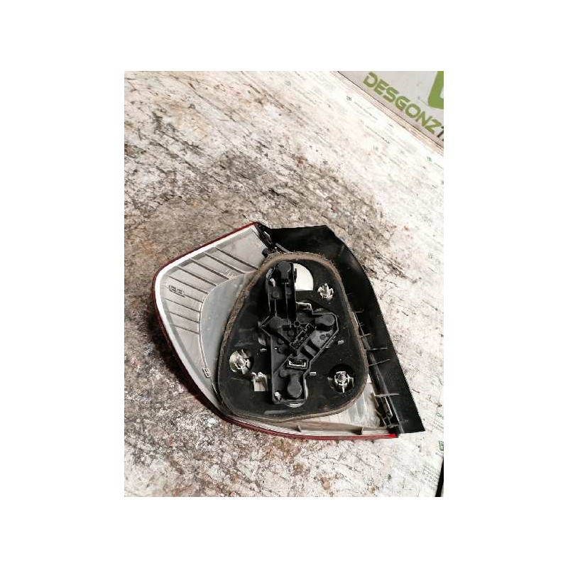 Recambio de piloto trasero derecho para bmw serie 1 berlina (e81/e87) 118d referencia OEM IAM  6 PINS 2