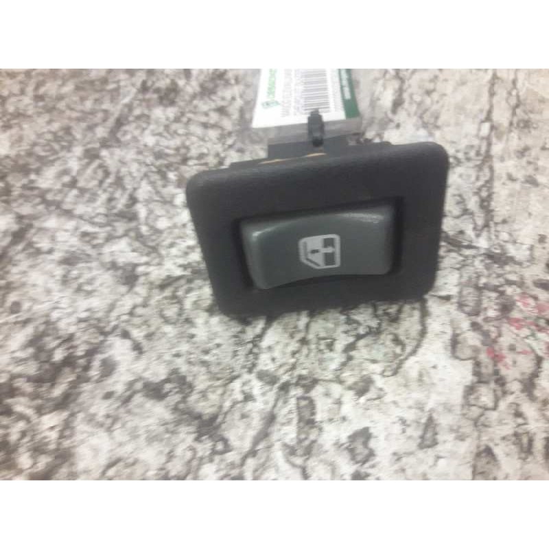 Recambio de mando elevalunas trasero derecho para chevrolet blazer (neu) 4wd lux automático referencia OEM IAM J12M8071 15151566